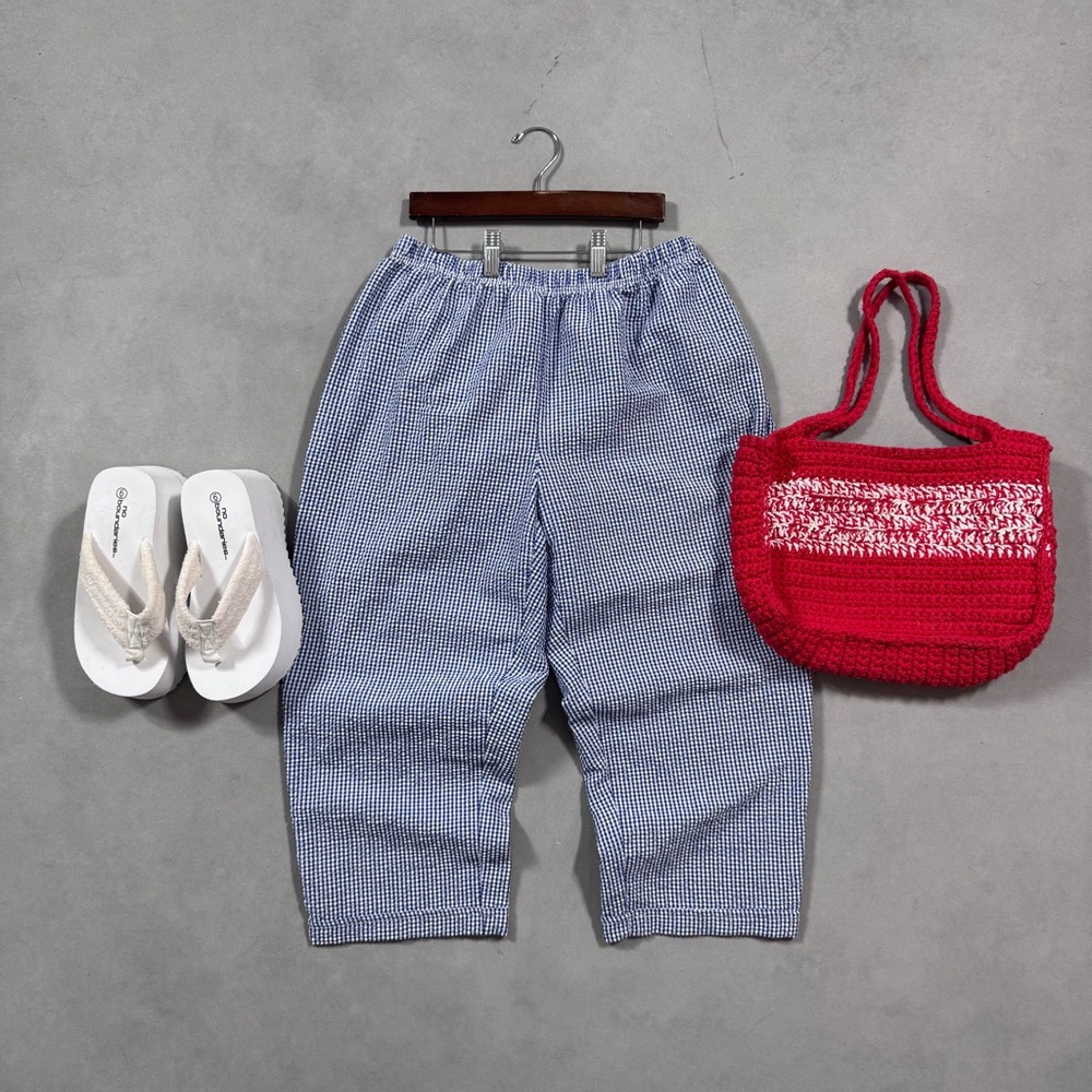GINGHAM BLUE CAPRI PANTS
